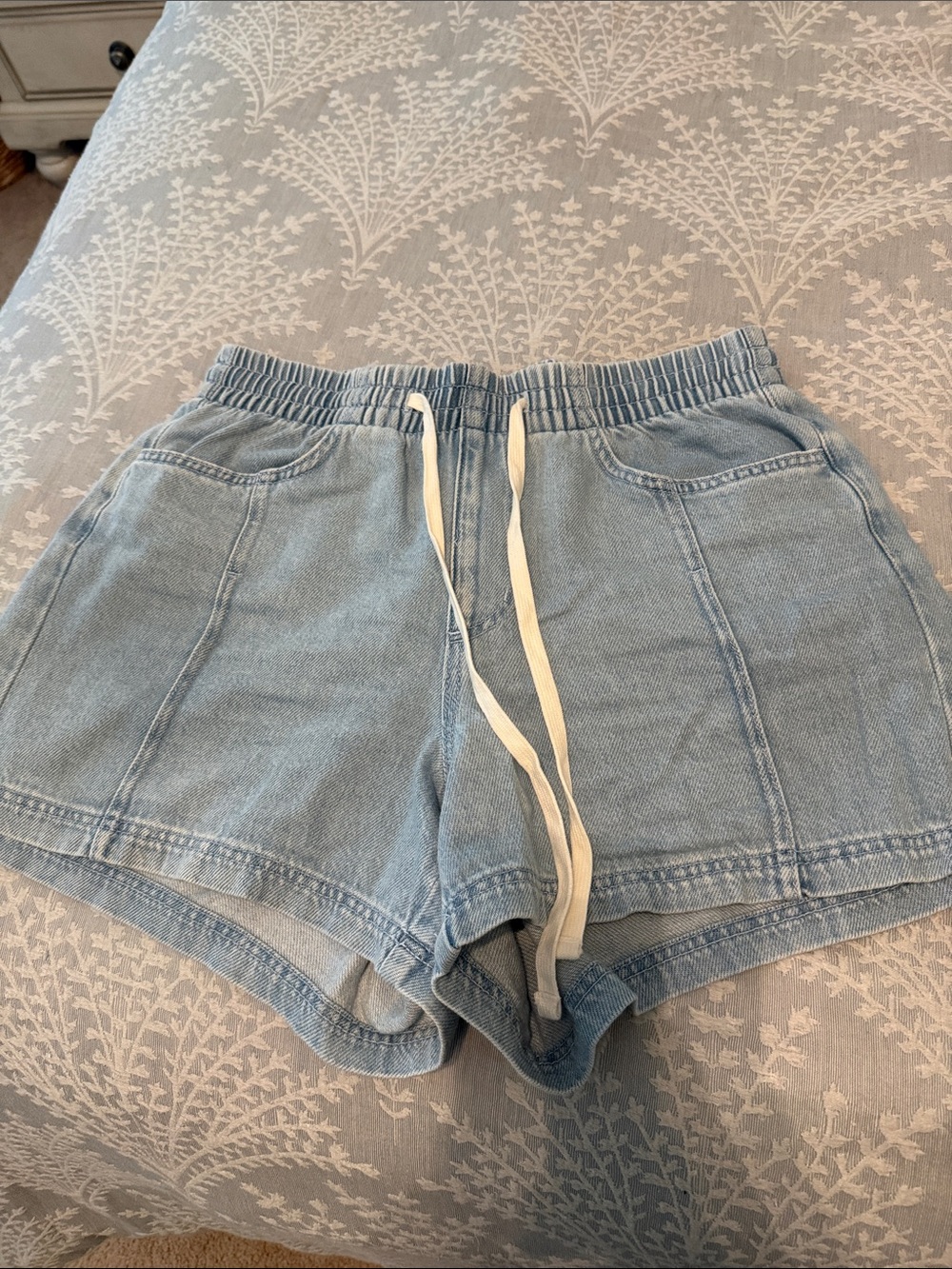 Universal Thread Light Blue Elastic Waist Denim Shorts with Drawstring - Picture 2 of 6